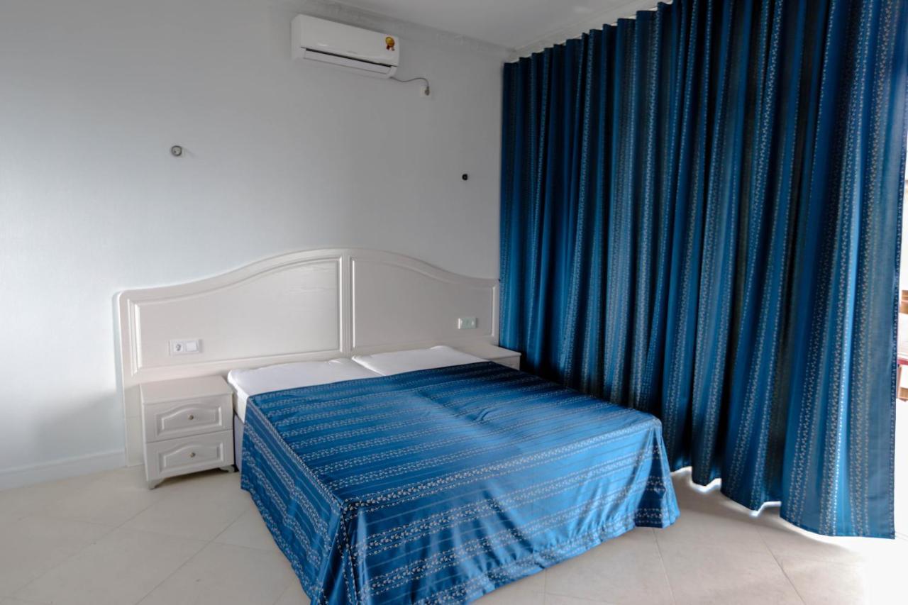 Hometel 4 Friends Gagra Luaran gambar